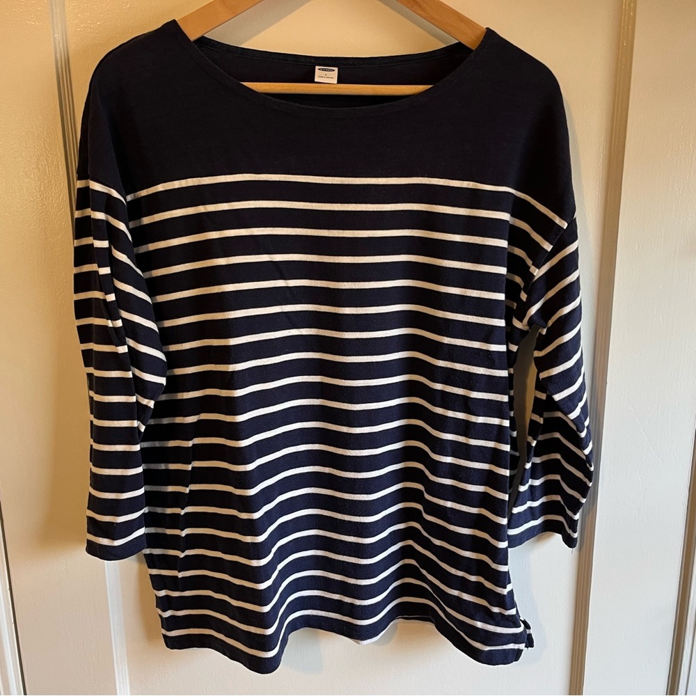 Old Navy Relaxed Long Sleeve T-Shirt, L